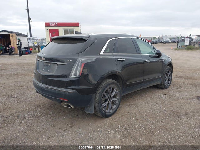30097044 :رقم المزاد ، 1GYKNDRS5JZ232283 vin ، 2018 Cadillac Xt5 Luxury مزاد بيع