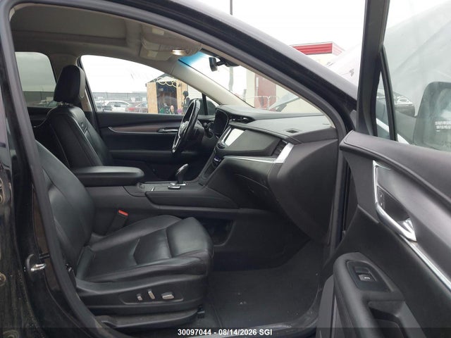 30097044 :رقم المزاد ، 1GYKNDRS5JZ232283 vin ، 2018 Cadillac Xt5 Luxury مزاد بيع