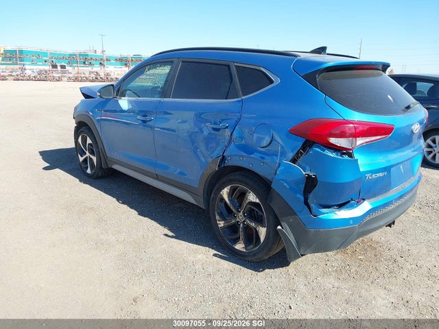 2017 Hyundai Tucson Limited/sport And Eco/se მანქანა იყიდება აუქციონზე, vin: KM8J3CA45HU574687, აუქციონის ნომერი: 30097055
