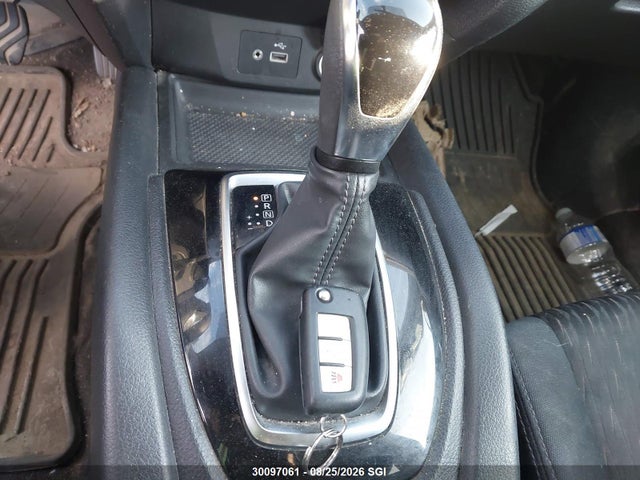 5N1AT2MV8JC824174 Nissan Rogue Sv/sl