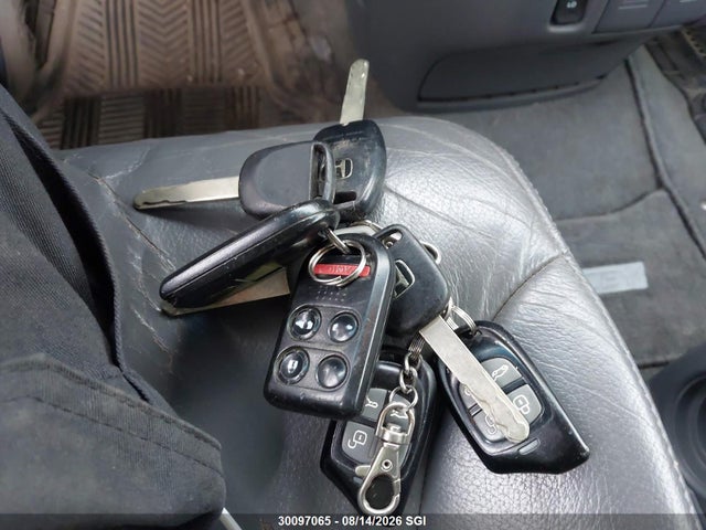 Продажа на аукционе авто 2005 Honda Odyssey Exl, vin: 5FNRL386X5B502631, номер лота: 30097065