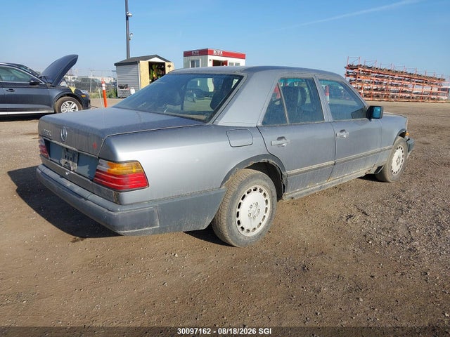 1987 Mercedes-benz 300 E მანქანა იყიდება აუქციონზე, vin: WDBEA30DXHA407819, აუქციონის ნომერი: 30097162