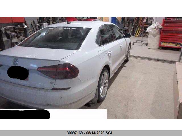 2018 Volkswagen Passat Sel Premium მანქანა იყიდება აუქციონზე, vin: 1VWCA7A3XJC024119, აუქციონის ნომერი: 30097169