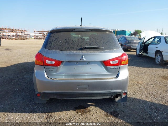 JA4AJ3AU3GZ607305 Mitsubishi RVR SE