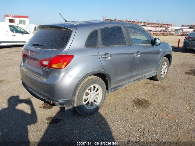 JA4AJ3AU3GZ607305 Mitsubishi RVR SE