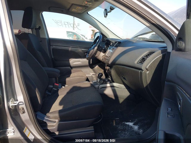JA4AJ3AU3GZ607305 Mitsubishi RVR SE