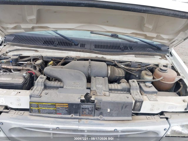 Auction sale of the 2000 Ford Econoline E350 Super Duty Wagon, vin: 1FMNE31L7YHB06178, lot number: 30097221