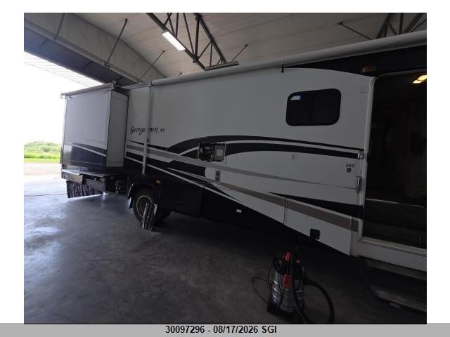 Auction sale of the 2004 Ford F550 Super Duty Stripped Chass, vin: 1F6NF53S340A04096, lot number: 30097296