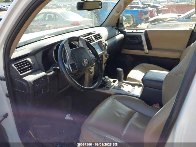 30097306 :رقم المزاد ، JTEBU5JR0D5125091 vin ، 2013 Toyota 4runner Sr5/limited/trail مزاد بيع