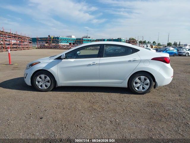 5NPDH4AE1GH728726 Hyundai Elantra Se/sport/limited