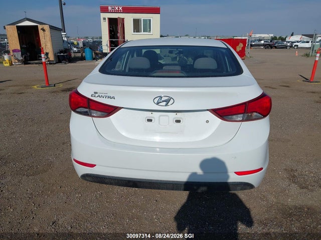 5NPDH4AE1GH728726 Hyundai Elantra Se/sport/limited