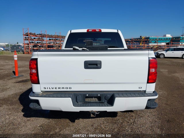 2018 Chevrolet Silverado K1500 Lt მანქანა იყიდება აუქციონზე, vin: 3GCUKREC8JG303253, აუქციონის ნომერი: 30097321