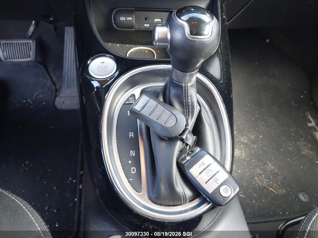 KIA SOUL + 2018 KNDJP3A58J7510830 Image 11