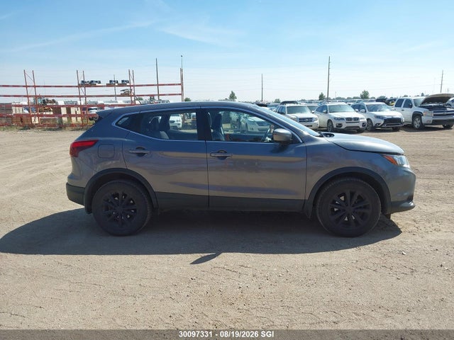 JN1BJ1CP4JW188740 Nissan Qashqai S/sv