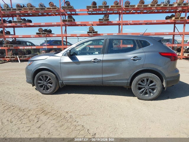 JN1BJ1CP4JW188740 Nissan Qashqai S/sv