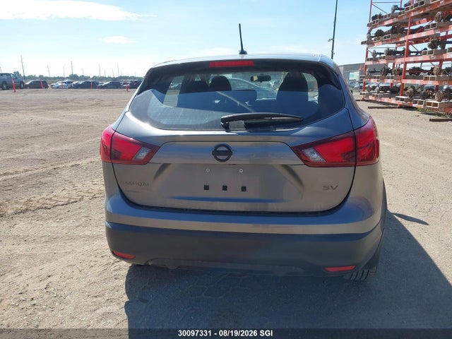 JN1BJ1CP4JW188740 Nissan Qashqai S/sv