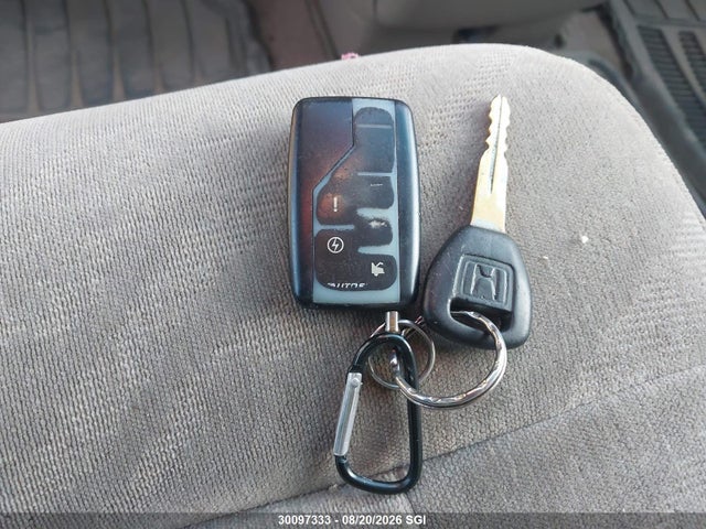 30097333 :رقم المزاد ، 2HKRL18622H000665 vin ، 2002 Honda Odyssey Ex مزاد بيع