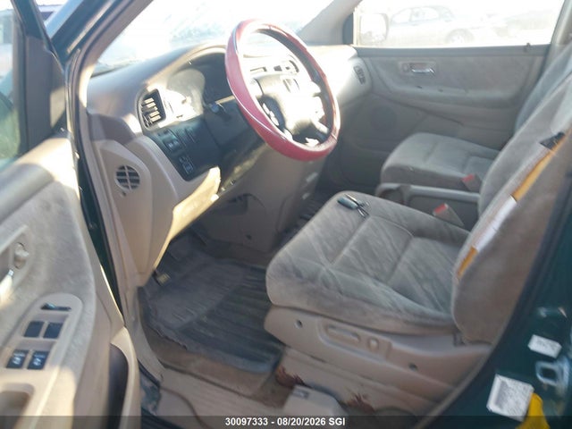 30097333 :رقم المزاد ، 2HKRL18622H000665 vin ، 2002 Honda Odyssey Ex مزاد بيع