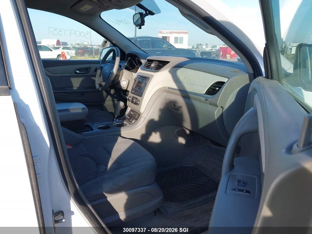 Chevrolet Traverse Ls 2017 1GNKVFED3HJ250337 Image 5