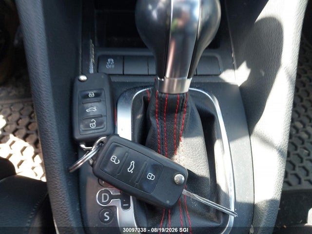 Продаж на аукціоні авто 2011 Volkswagen Gti, vin: WVWHV9AJ7BW038650, номер лоту: 30097338