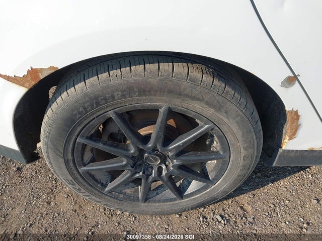 1FADP3K2XEL328700 Ford FOCUS SE