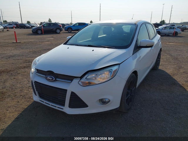 1FADP3K2XEL328700 Ford FOCUS SE