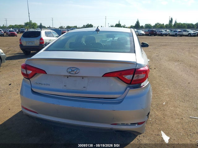 Hyundai SONATA SE 2017 5NPE24AF0HH534723 Image 15
