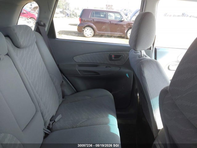 Продажа на аукционе авто 2005 Hyundai Tucson Gl, vin: KM8JM72D15U115123, номер лота: 30097236
