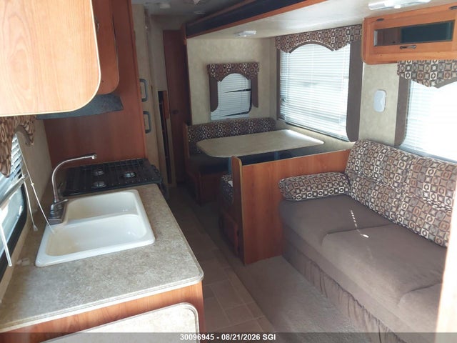 30096945 :رقم المزاد ، 5ZT2CASB3A1007104 vin ، 2010 Coachmen Coachmen 237rl مزاد بيع