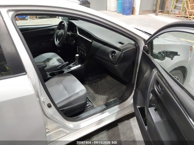 2T1BURHE5KC229526 Toyota COROLLA CE