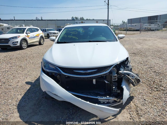 Chrysler 200 Limited 2015 1C3CCCAG6FN740797 Image 12