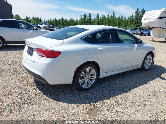 Chrysler 200 Limited 2015 1C3CCCAG6FN740797 Image 4