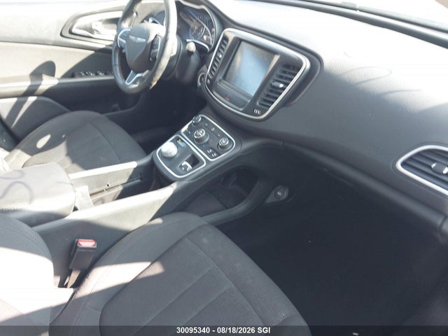 Chrysler 200 Limited 2015 1C3CCCAG6FN740797 Image 5
