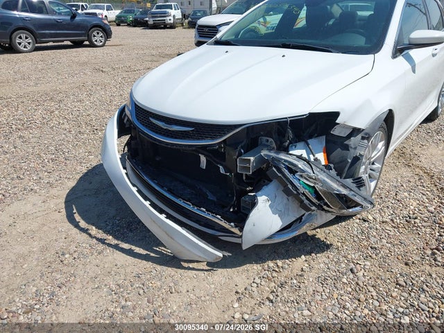 Chrysler 200 Limited 2015 1C3CCCAG6FN740797 Image 6
