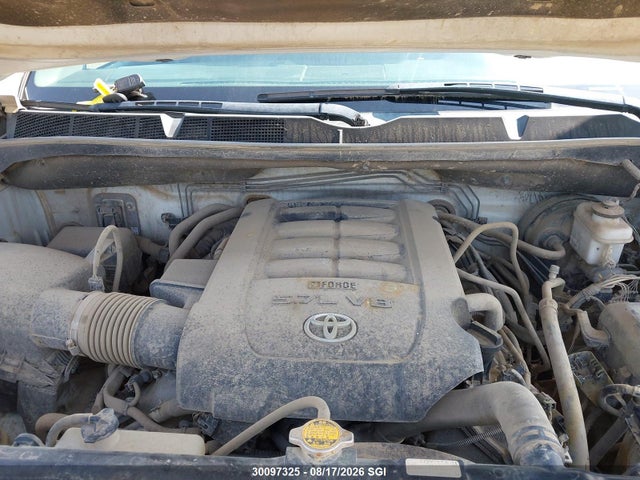 30097325 :رقم المزاد ، 5TFUY5F17FX422578 vin ، 2015 Toyota Tundra Double Cab Sr/double Cab Sr5 مزاد بيع