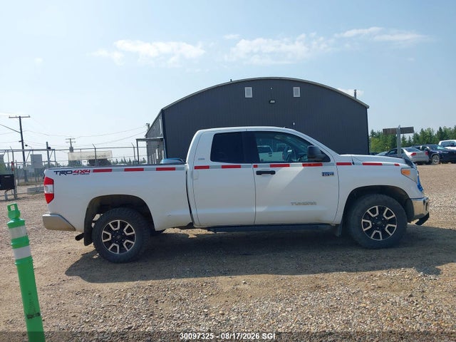 30097325 :رقم المزاد ، 5TFUY5F17FX422578 vin ، 2015 Toyota Tundra Double Cab Sr/double Cab Sr5 مزاد بيع