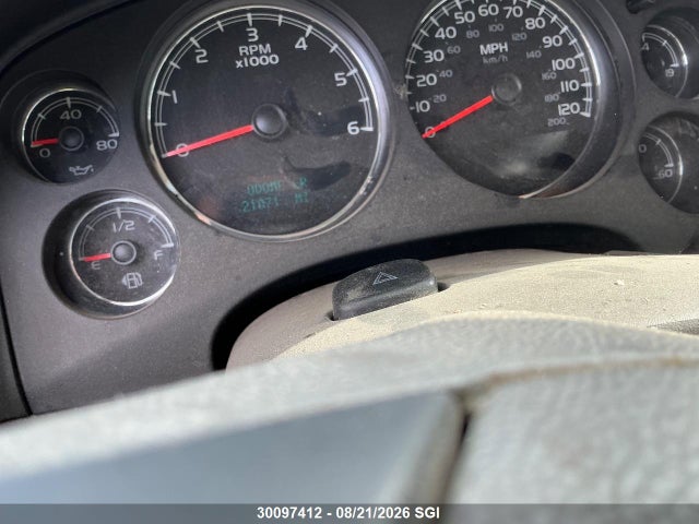 2010 Chevrolet Suburban K1500 Lt მანქანა იყიდება აუქციონზე, vin: 1GNUKJE34AR121588, აუქციონის ნომერი: 30097412