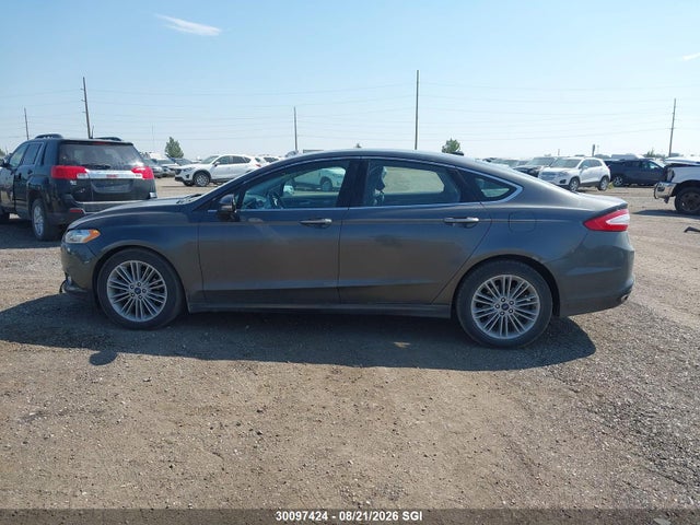 3FA6P0T99GR161074 Ford FUSION SE