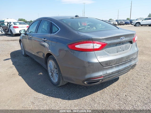 3FA6P0T99GR161074 Ford FUSION SE