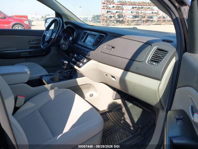 KIA SEDONA LX 2017 KNDMB5C14H6249939 Image 5