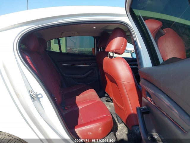 JM1BPBDYXR1715973 Mazda 3 Gt