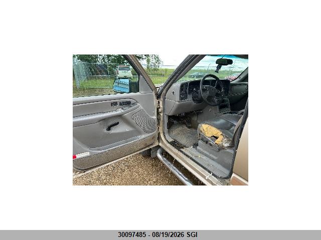 2004 Chevrolet Silverado K2500 Heavy Duty მანქანა იყიდება აუქციონზე, vin: 1GCHK29264E354076, აუქციონის ნომერი: 30097485