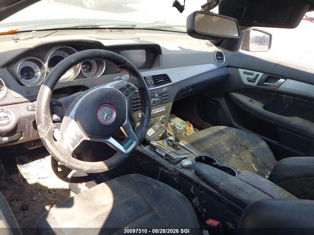 30097510 :رقم المزاد ، WDDGJ8JBXEG301535 vin ، 2014 Mercedes-benz C 350 4matic مزاد بيع