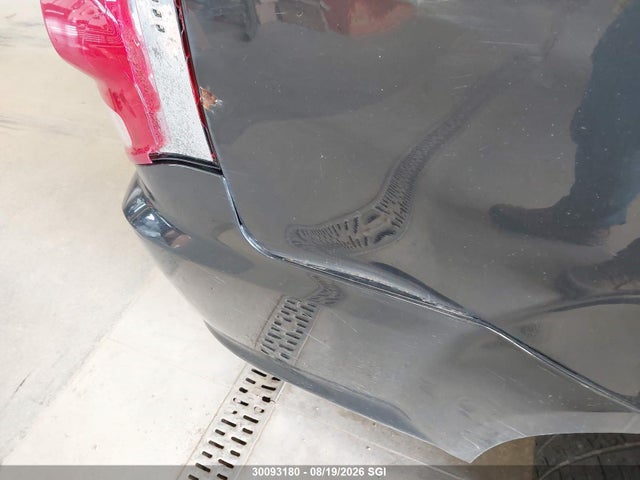 30093180 :رقم المزاد ، 2D4RN4DG3BR672301 vin ، 2011 Dodge Grand Caravan Express مزاد بيع