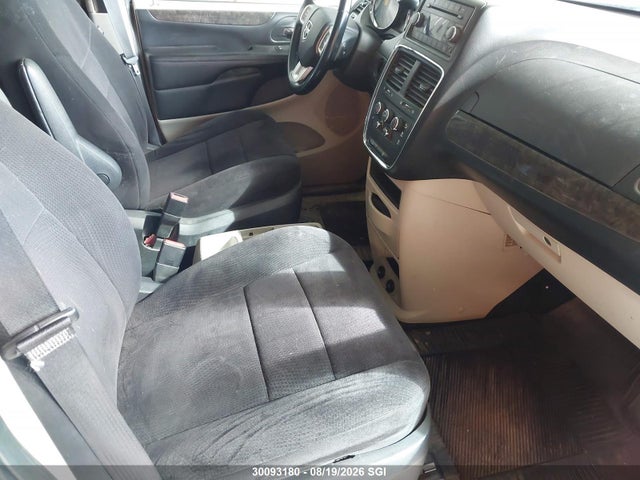30093180 :رقم المزاد ، 2D4RN4DG3BR672301 vin ، 2011 Dodge Grand Caravan Express مزاد بيع