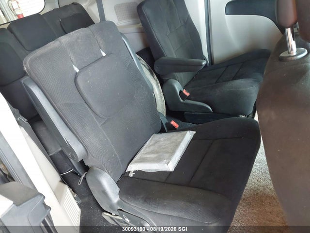 30093180 :رقم المزاد ، 2D4RN4DG3BR672301 vin ، 2011 Dodge Grand Caravan Express مزاد بيع