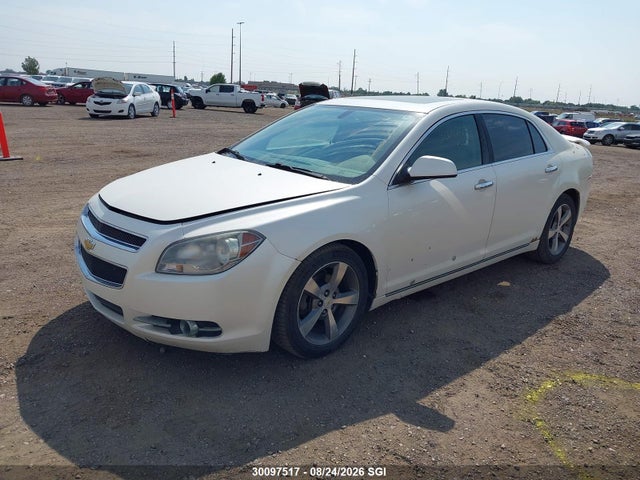 30097517 :رقم المزاد ، 1G1ZD5E75AF270184 vin ، 2010 Chevrolet Malibu 2lt مزاد بيع
