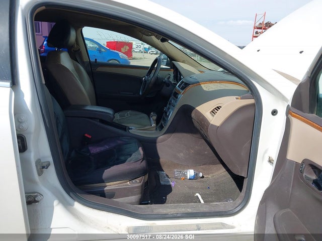 30097517 :رقم المزاد ، 1G1ZD5E75AF270184 vin ، 2010 Chevrolet Malibu 2lt مزاد بيع