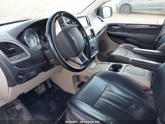 30095885 :رقم المزاد ، 2C4RC1CG2DR671016 vin ، 2013 Chrysler Town & Country Touring L مزاد بيع