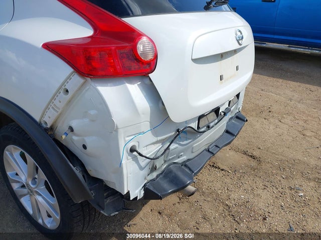 2013 Nissan Juke S/sv/sl მანქანა იყიდება აუქციონზე, vin: JN8AF5MV0DT208670, აუქციონის ნომერი: 30096044
